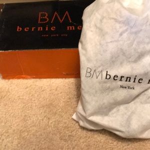 Bernie Mev’s Lulia